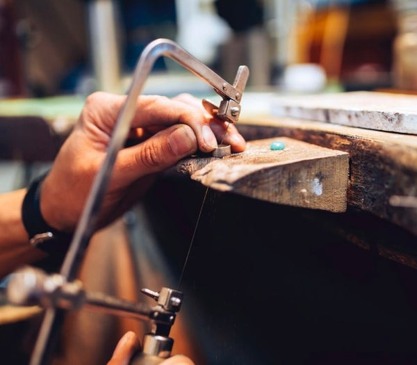 Metal in Motion: Sawing, Texturizing and Creating Jewelry
